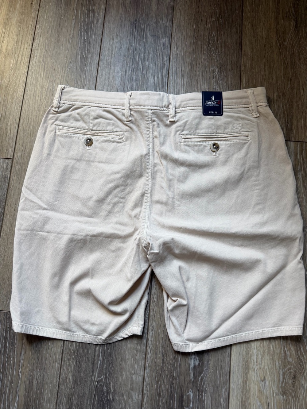NWT Johnnie O Nassau Cotton Blend Shorts - Stone/ 32 - Picture 3 of 8